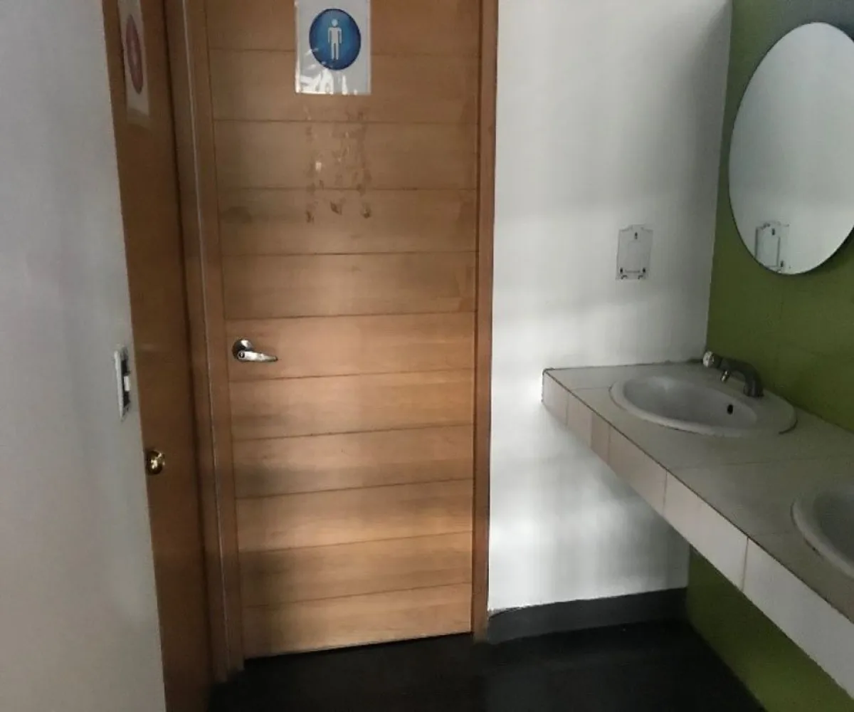 Bodega En Renta,Zona Centro,Avenida Jesus Michel Gonzalez 70, Tlajomulco de Zúñiga, Jalisco 45650,1 Baño,Avenida Jesus Michel Gonzalez,1,pKh8GE9