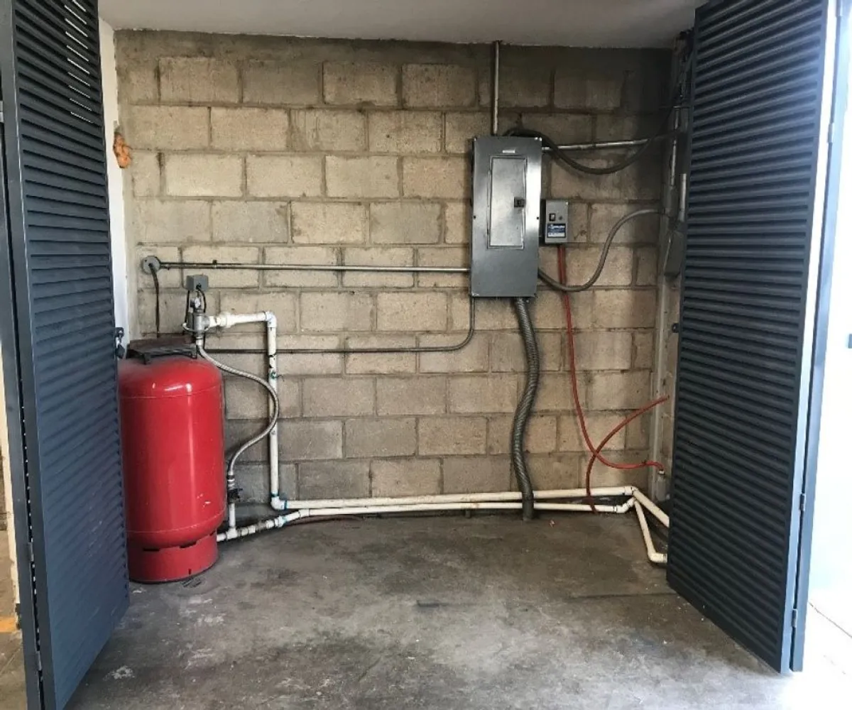 Bodega En Renta,Zona Centro,Avenida Jesus Michel Gonzalez 70, Tlajomulco de Zúñiga, Jalisco 45650,1 Baño,Avenida Jesus Michel Gonzalez,1,pKh8GE9