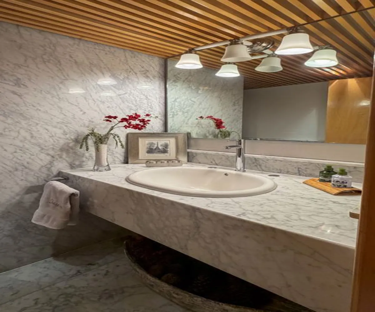 Casa En Renta,Valle Real,Paseo San Arturo Poniente 101, Zapopan, Jalisco 45019, 4 Habitaciones,4 Baños,Paseo San Arturo Poniente,1,phwEpgX