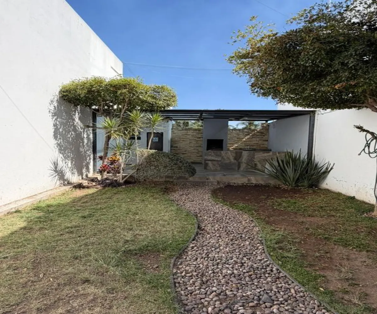 Casa En Venta,Nuevo México,Calle 1o. de Enero Poniente 53, Zapopan, Jalisco 45138, 3 Habitaciones,2 Baños,Calle 1o. de Enero Poniente,1,pA6Pl79