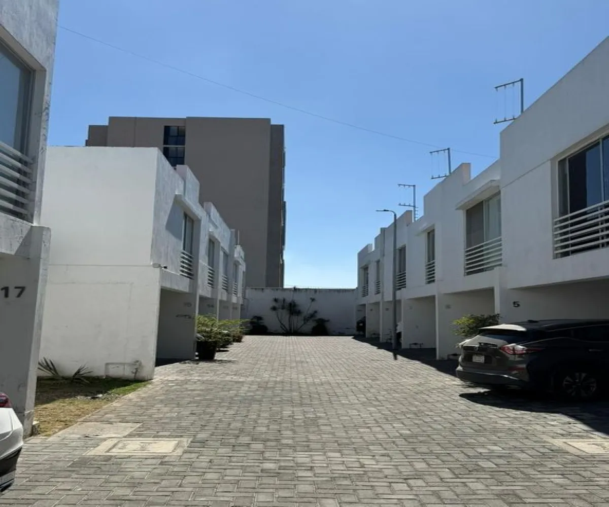 Casa En Venta,Nuevo México,Calle 1o. de Enero Poniente 53, Zapopan, Jalisco 45138, 3 Habitaciones,2 Baños,Calle 1o. de Enero Poniente,1,pA6Pl79