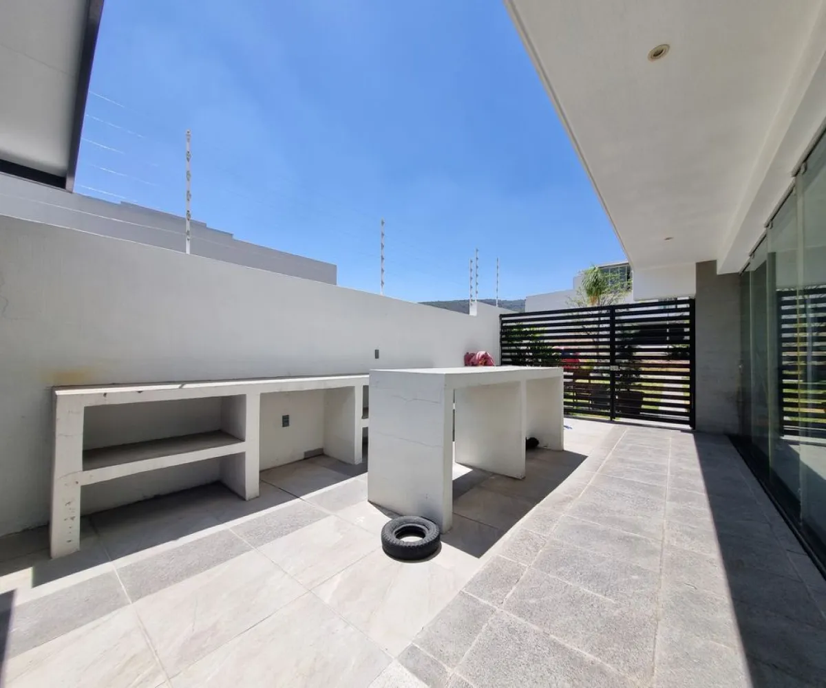 Casa En Venta,Los Robles,Avenida Paseo de los Robles Norte 223 260, Zapopan, Jalisco 45230, 4 Habitaciones,4 Baños,Avenida Paseo de los Robles Norte,4,ph0pWIh