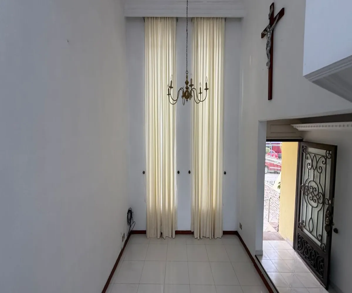 Casa En Renta,Bugambilias,Remanso de Los Girasoles 2469, Zapopan, Jalisco 45237, 3 Habitaciones,2 Baños,Remanso de Los Girasoles,2,p9nlK3h