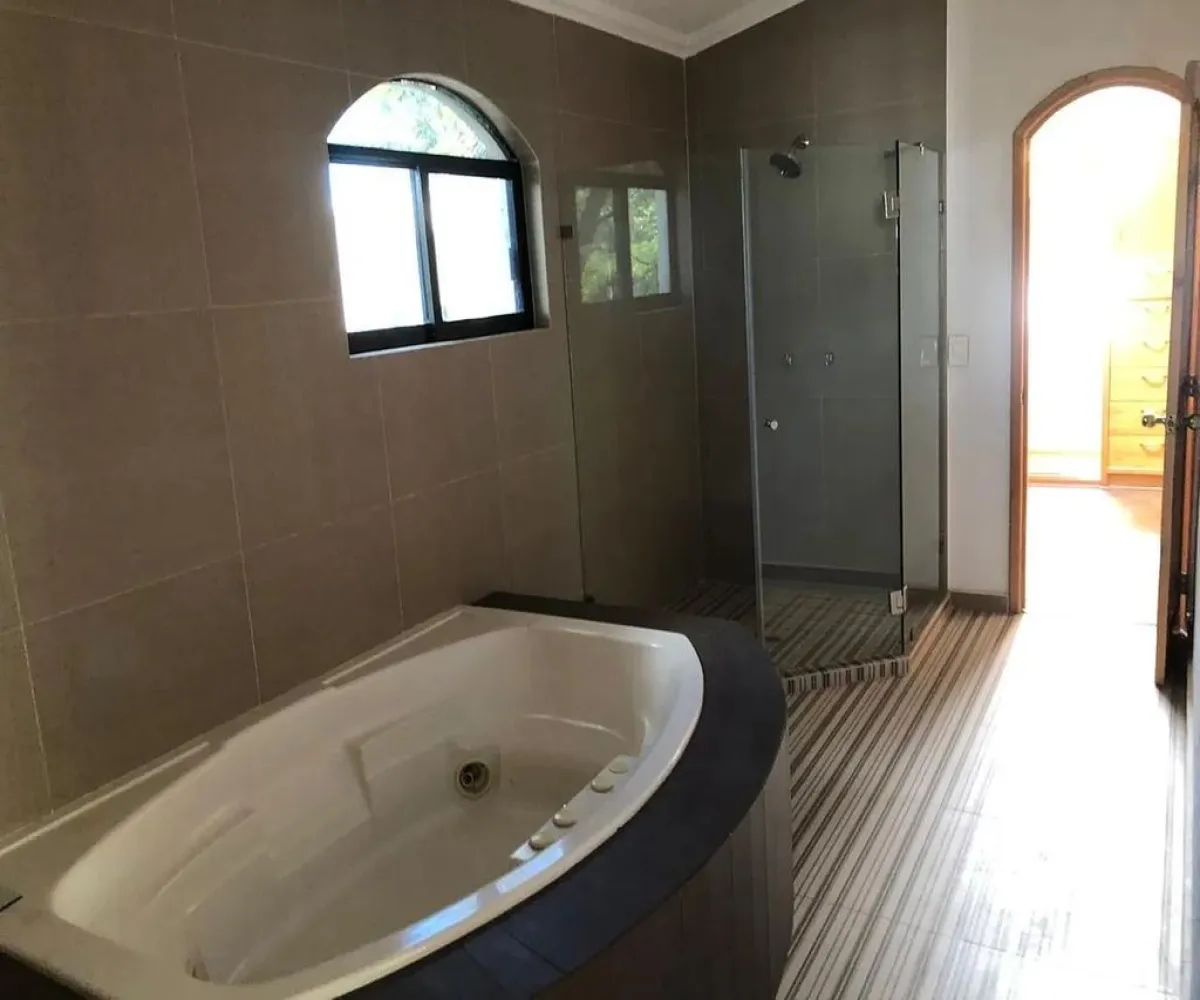 Casa En Renta,Valle Real,Paseo San Jorge S/N, Zapopan, Jalisco 45019, 4 Habitaciones,7 Baños,Paseo San Jorge ,1,p1Bstfl