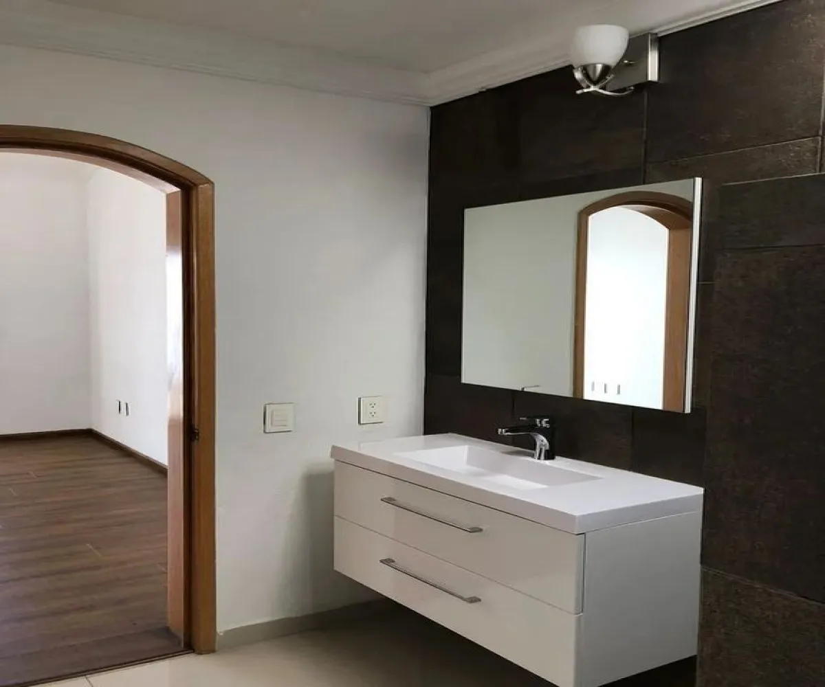Casa En Renta,Valle Real,Paseo San Jorge S/N, Zapopan, Jalisco 45019, 4 Habitaciones,7 Baños,Paseo San Jorge ,1,p1Bstfl