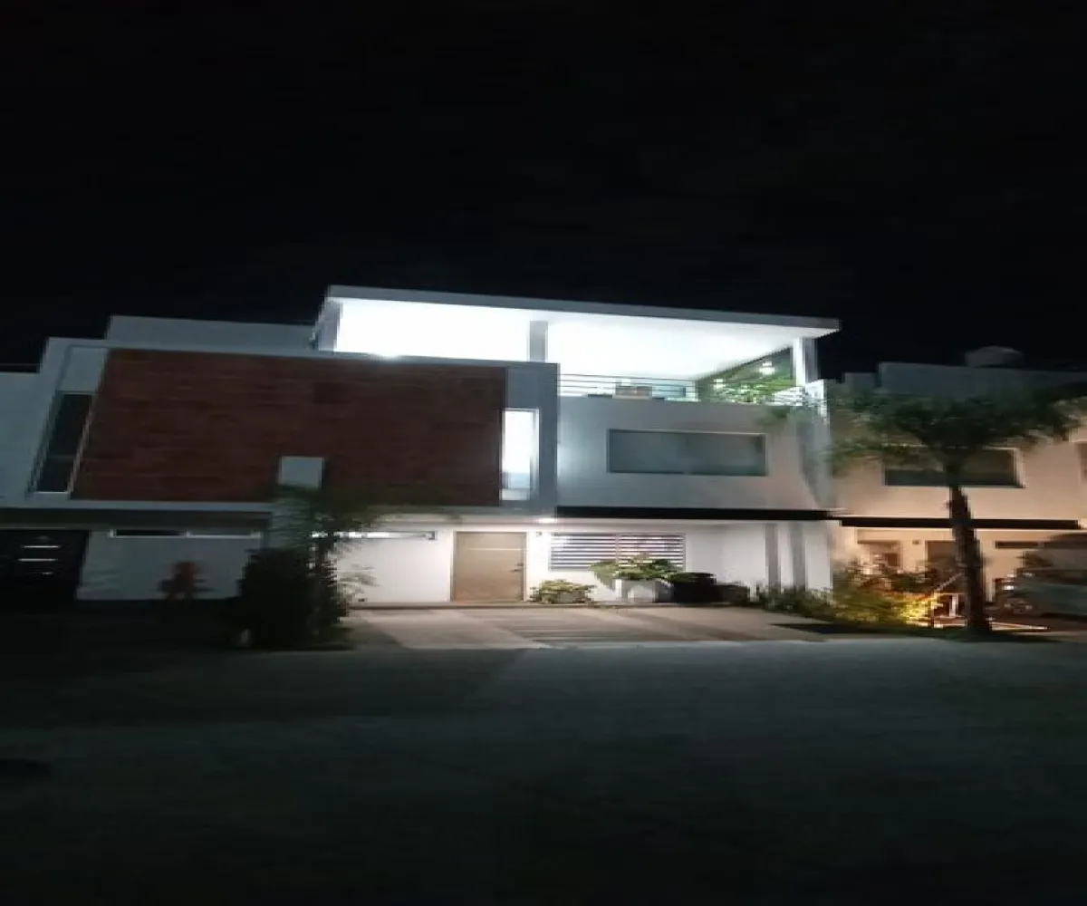 Casa En Venta,Huentitán El Alto,Calle Paseo del Zoológico 536, Guadalajara, Jalisco 44395, 3 Habitaciones,3 Baños,Calle Paseo del Zoológico,3,pxt6SIY