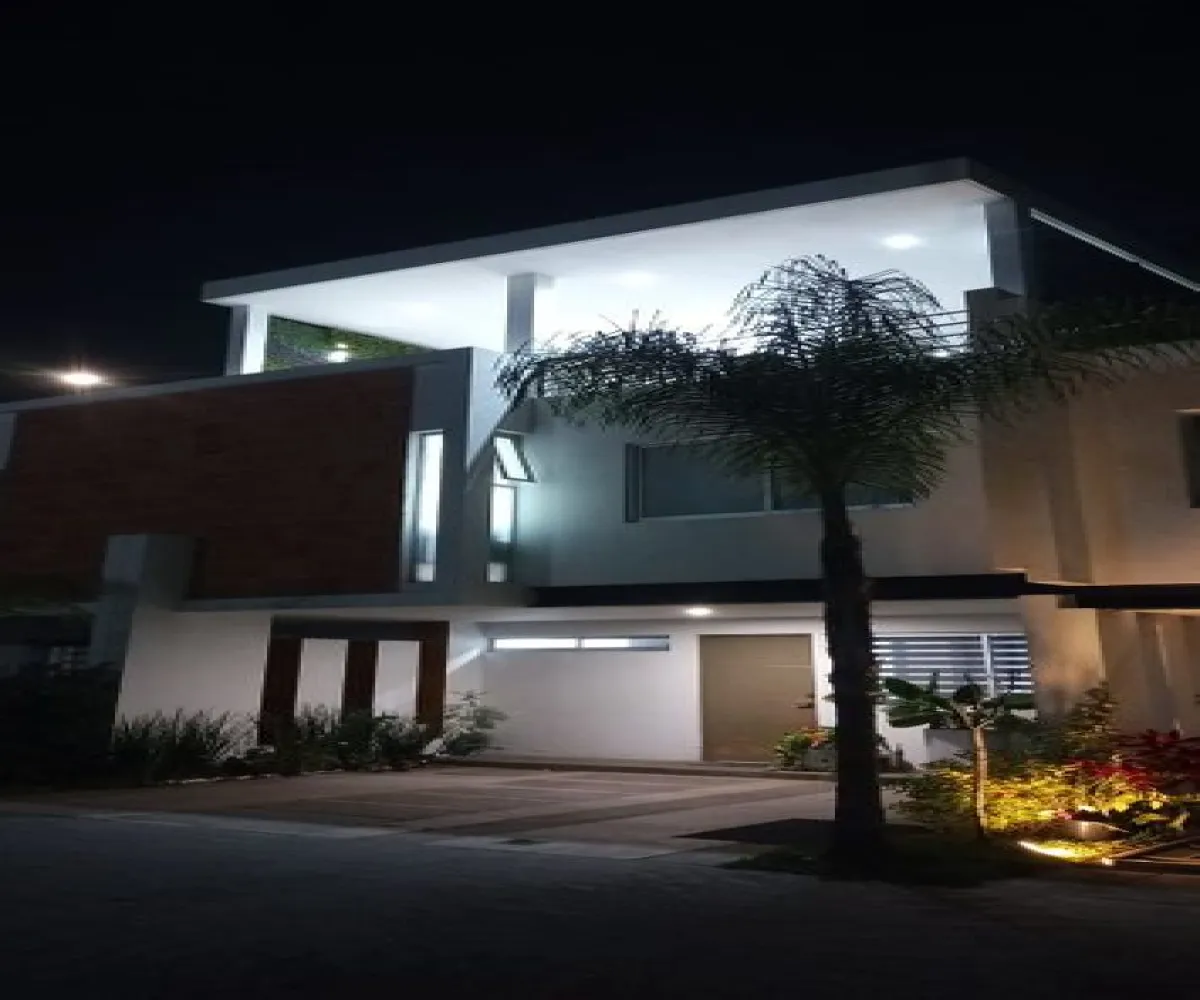 Casa En Venta,Huentitán El Alto,Calle Paseo del Zoológico 536, Guadalajara, Jalisco 44395, 3 Habitaciones,3 Baños,Calle Paseo del Zoológico,3,pxt6SIY