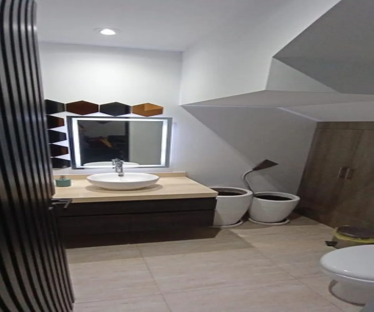 Casa En Venta,Huentitán El Alto,Calle Paseo del Zoológico 536, Guadalajara, Jalisco 44395, 3 Habitaciones,3 Baños,Calle Paseo del Zoológico,3,pxt6SIY