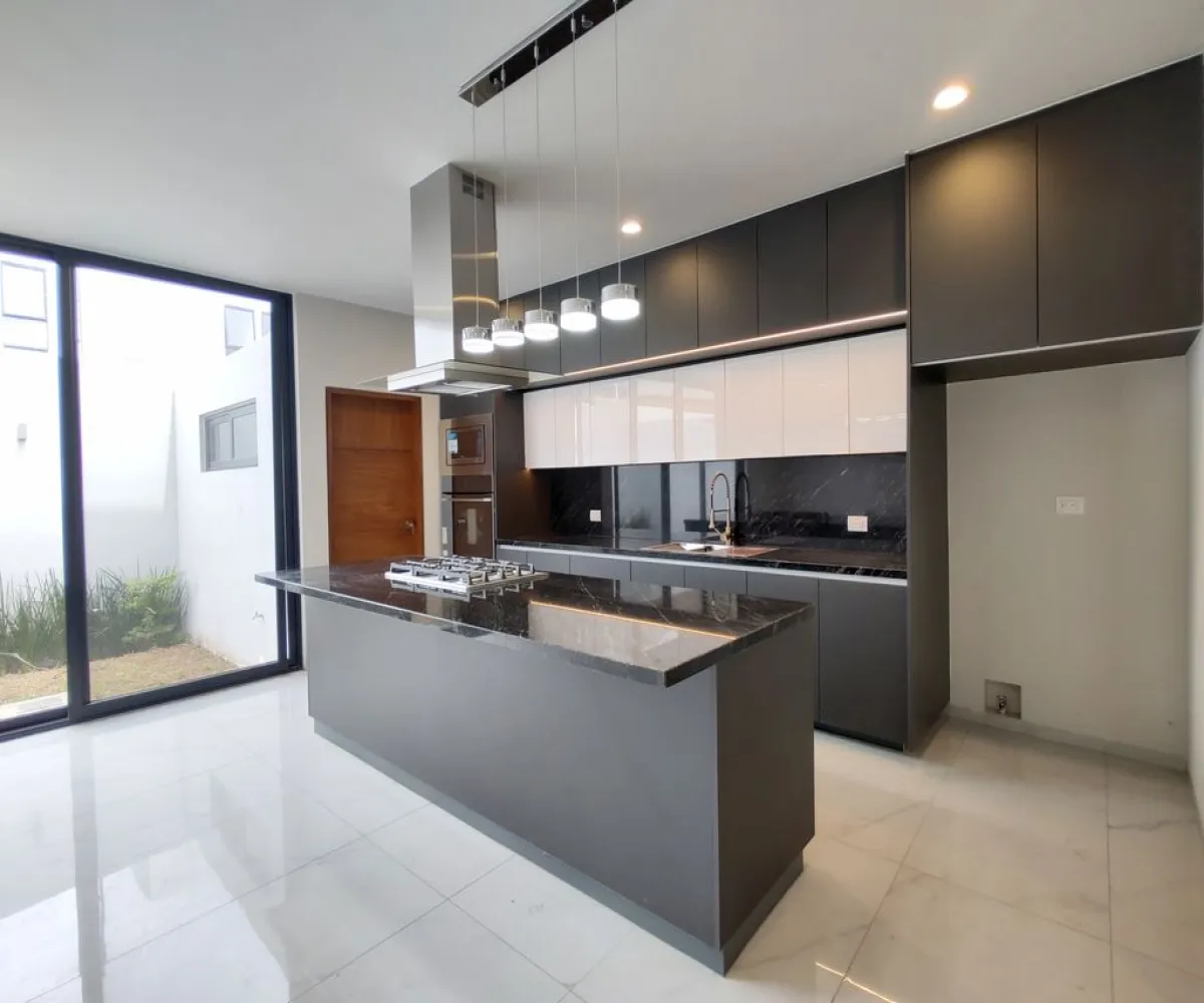 Casa En Venta,Fracc. El Edén,Boulevard Bosques de Santa Anita 2377 C5 #18, Tlajomulco de Zúñiga, Jalisco 45645, 3 Habitaciones,2 Baños,Boulevard Bosques de Santa Anita,3,pd0WgQC