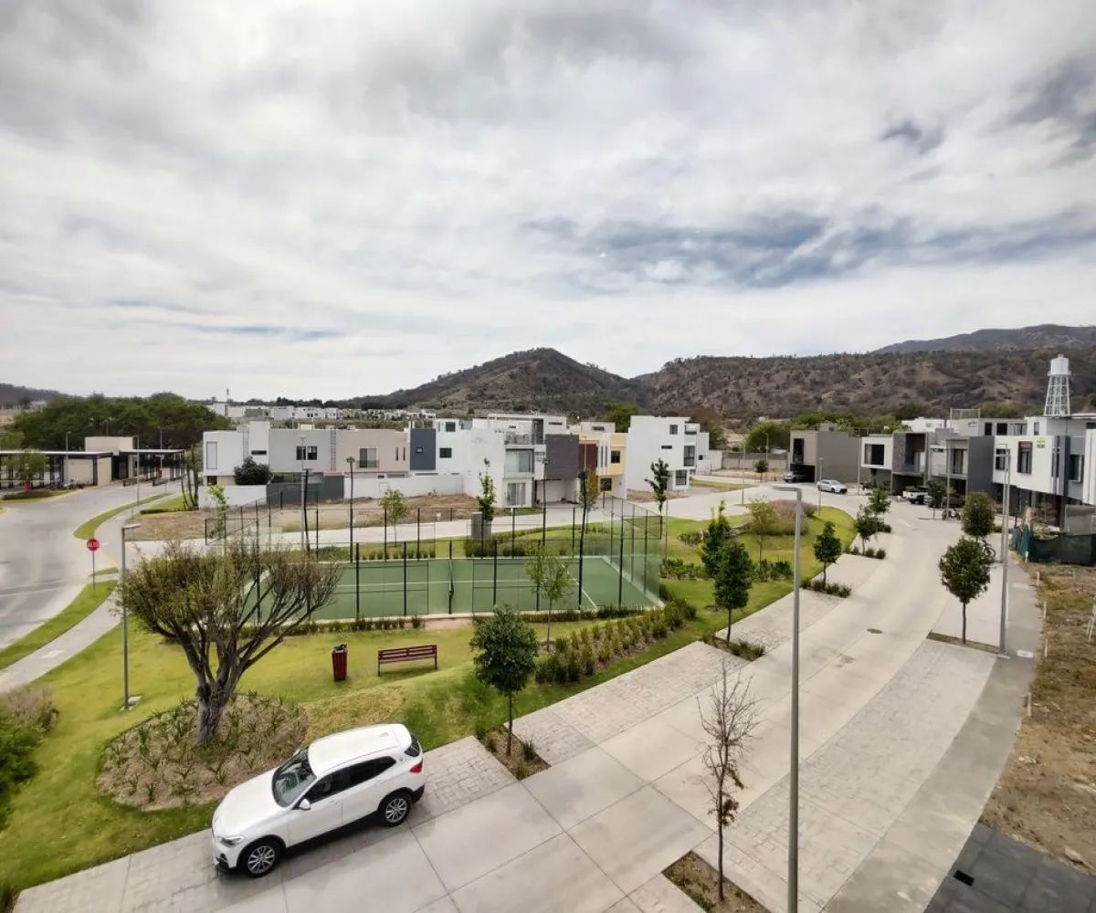 Casa En Venta,Fracc. El Edén,Boulevard Bosques de Santa Anita 2377 C5 #18, Tlajomulco de Zúñiga, Jalisco 45645, 3 Habitaciones,2 Baños,Boulevard Bosques de Santa Anita,3,pd0WgQC