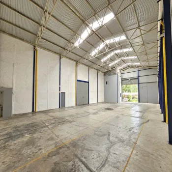 Bodega En Renta,La Florida,Agua Azul 1132, Zapopan, Jalisco 45234,Agua Azul,1,pDGx3TC