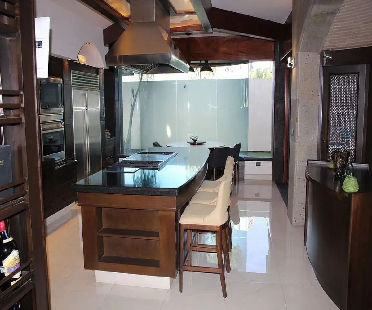 Casa En Renta,Puerta de Hierro,Boulevard Puerta de Hierro 5624, Zapopan, Jalisco 45116, 4 Habitaciones,5 Baños,Boulevard Puerta de Hierro,1,pgkZAGi