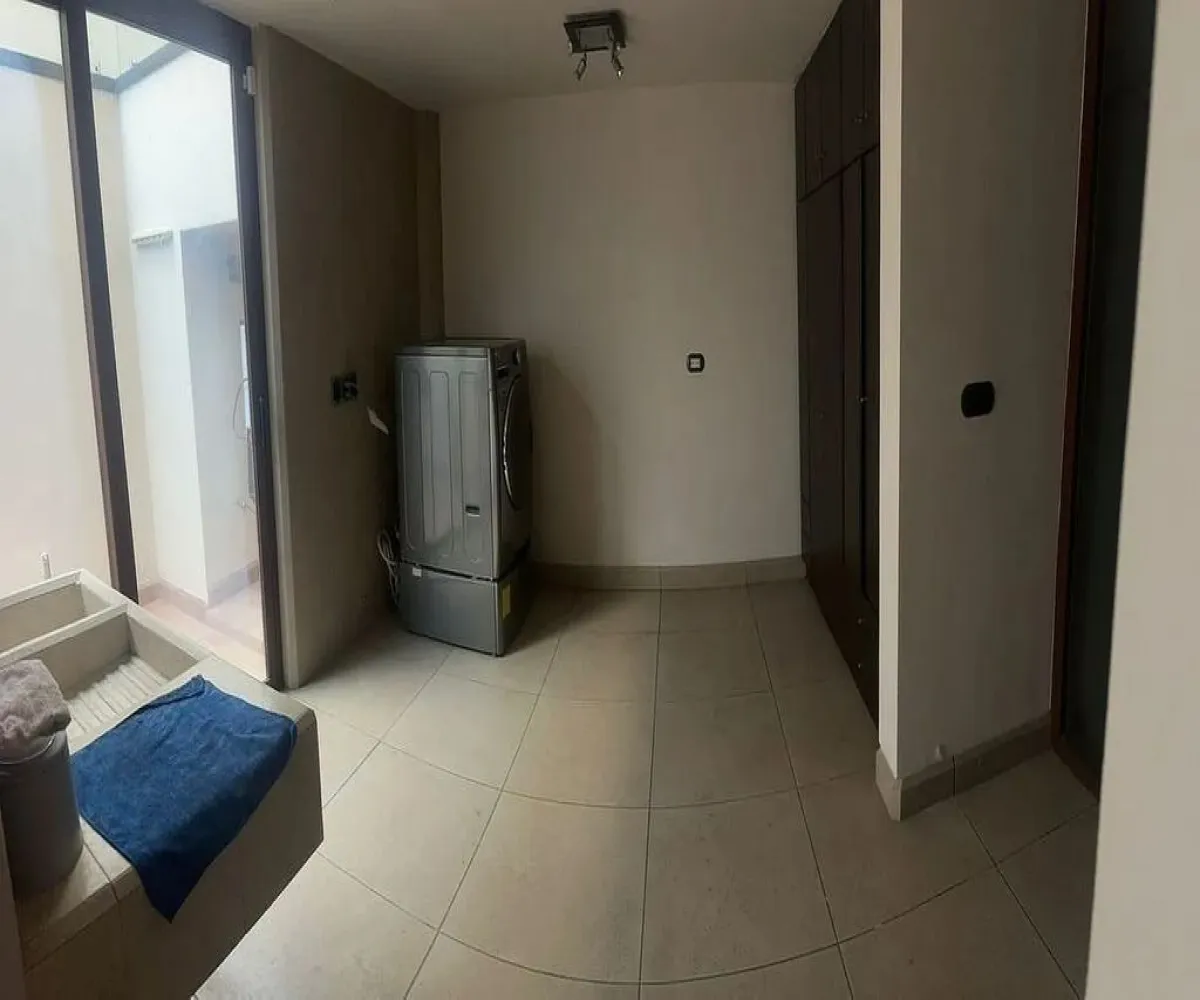 Casa En Renta,Puerta de Hierro,Boulevard Puerta de Hierro 5624, Zapopan, Jalisco 45116, 4 Habitaciones,5 Baños,Boulevard Puerta de Hierro,1,pgkZAGi