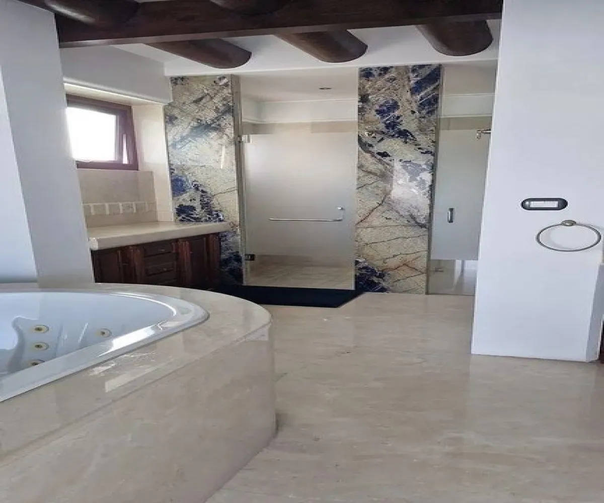 Casa En Renta,Puerta de Hierro,Boulevard Puerta de Hierro 5624, Zapopan, Jalisco 45116, 4 Habitaciones,5 Baños,Boulevard Puerta de Hierro,1,pgkZAGi