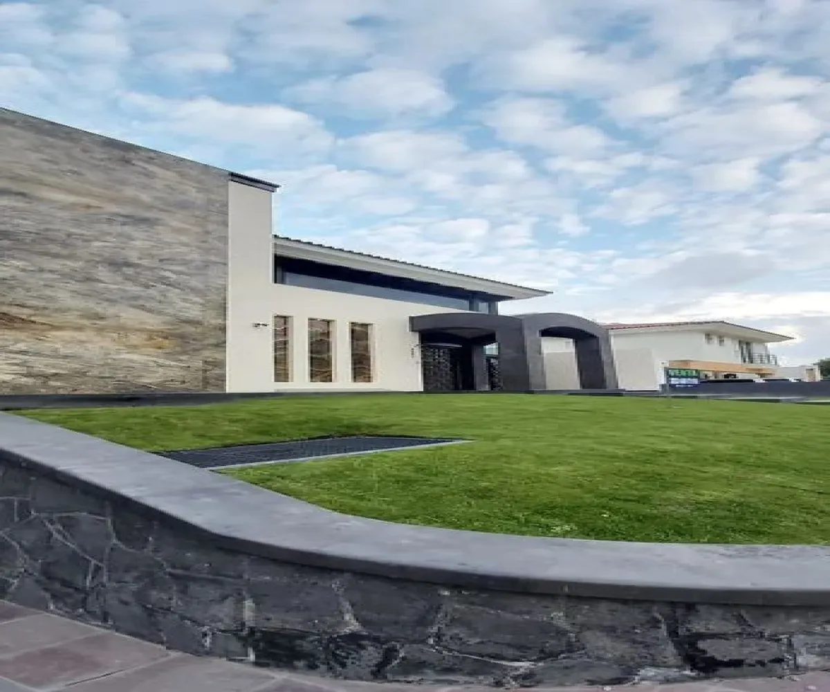 Casa En Renta,Puerta de Hierro,Boulevard Puerta de Hierro 5624, Zapopan, Jalisco 45116, 4 Habitaciones,5 Baños,Boulevard Puerta de Hierro,1,pgkZAGi