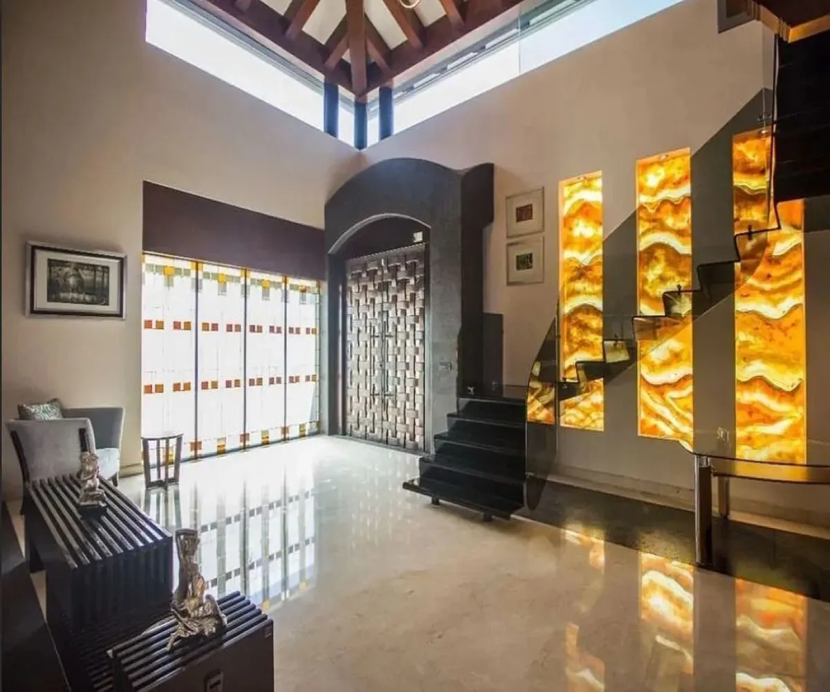 Casa En Renta,Puerta de Hierro,Boulevard Puerta de Hierro 5624, Zapopan, Jalisco 45116, 4 Habitaciones,5 Baños,Boulevard Puerta de Hierro,1,pgkZAGi