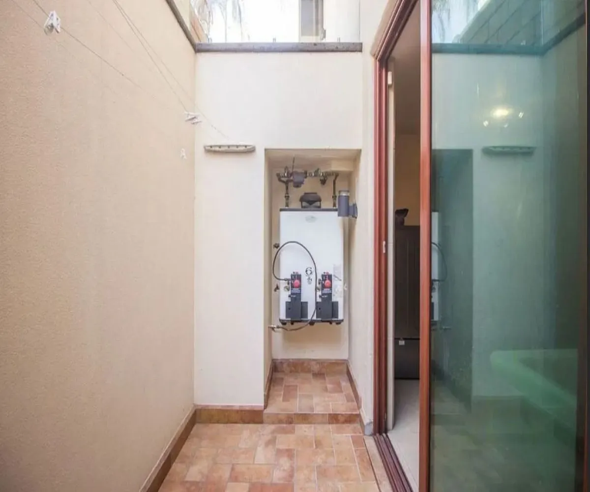 Casa En Renta,Puerta de Hierro,Boulevard Puerta de Hierro 5624, Zapopan, Jalisco 45116, 4 Habitaciones,5 Baños,Boulevard Puerta de Hierro,1,pgkZAGi