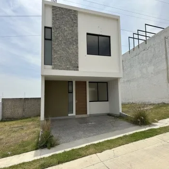 Casa En Venta,Avenida Paseo de la Cantera 200 223, Zapopan, Jalisco 45134, 3 Habitaciones,2 Baños,Avenida Paseo de la Cantera,2,pZs58iz