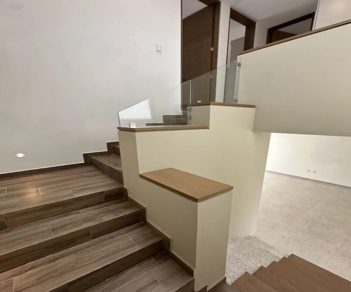 Casa En Venta,Avenida Paseo de la Cantera 200 223, Zapopan, Jalisco 45134, 3 Habitaciones,2 Baños,Avenida Paseo de la Cantera,2,pZs58iz