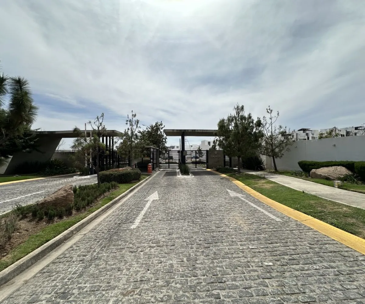 Casa En Venta,Avenida Paseo de la Cantera 200 223, Zapopan, Jalisco 45134, 3 Habitaciones,2 Baños,Avenida Paseo de la Cantera,2,pZs58iz