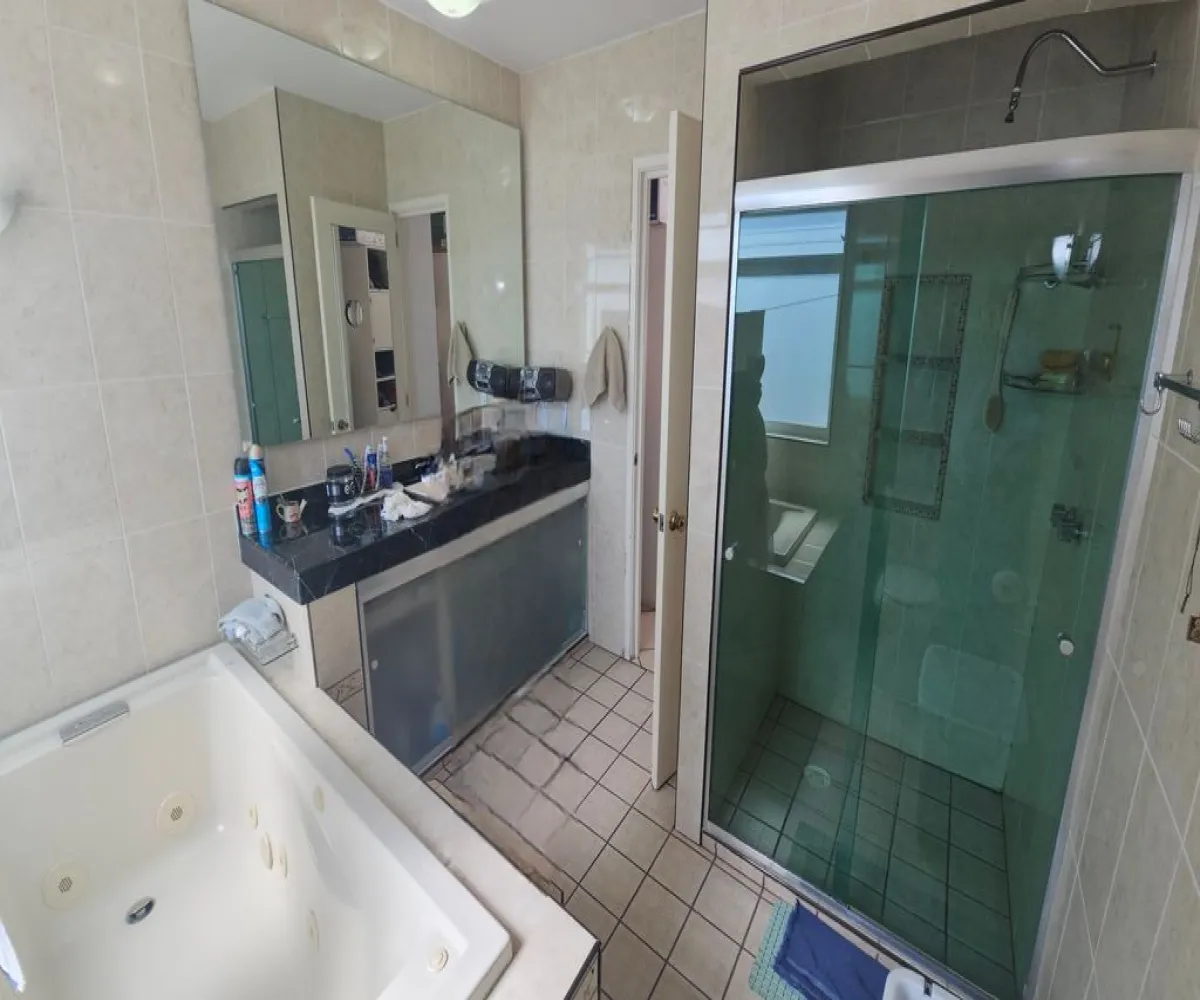 Casa En Venta,Italia Providencia,Calle Ottawa 1051, Guadalajara, Jalisco 44648, 5 Habitaciones,4 Baños,Calle Ottawa,3,pMoQhSX