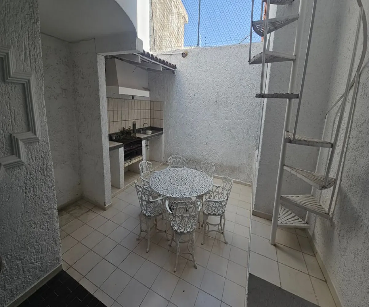 Casa En Venta,Italia Providencia,Calle Ottawa 1051, Guadalajara, Jalisco 44648, 5 Habitaciones,4 Baños,Calle Ottawa,3,pMoQhSX