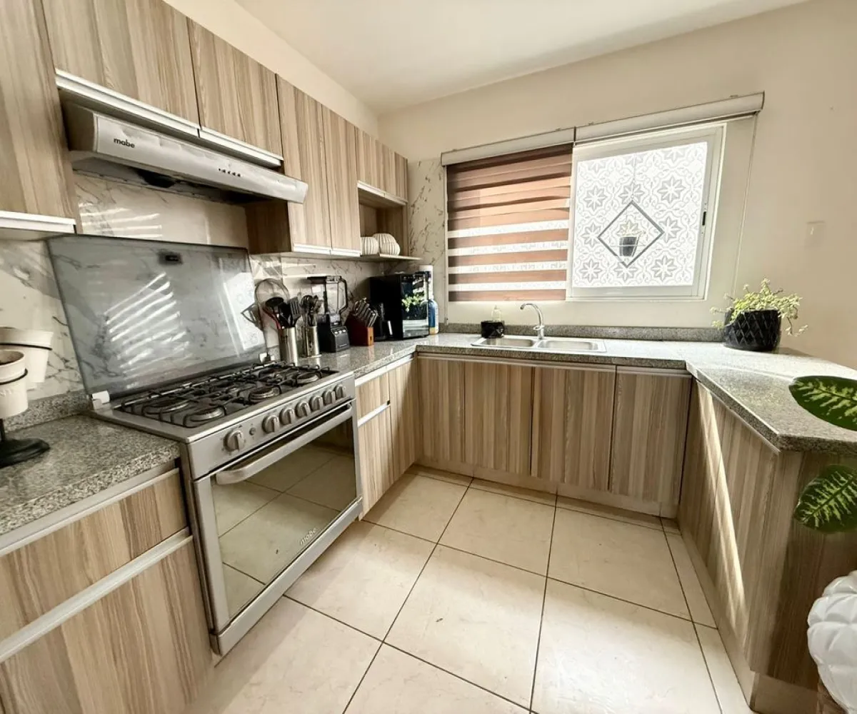 Casa En Venta,Luna Bosque,Calle Privada Bambu 1607, Zapopan, Jalisco 45066, 3 Habitaciones,2 Baños,Calle Privada Bambu,2,p65e2P3