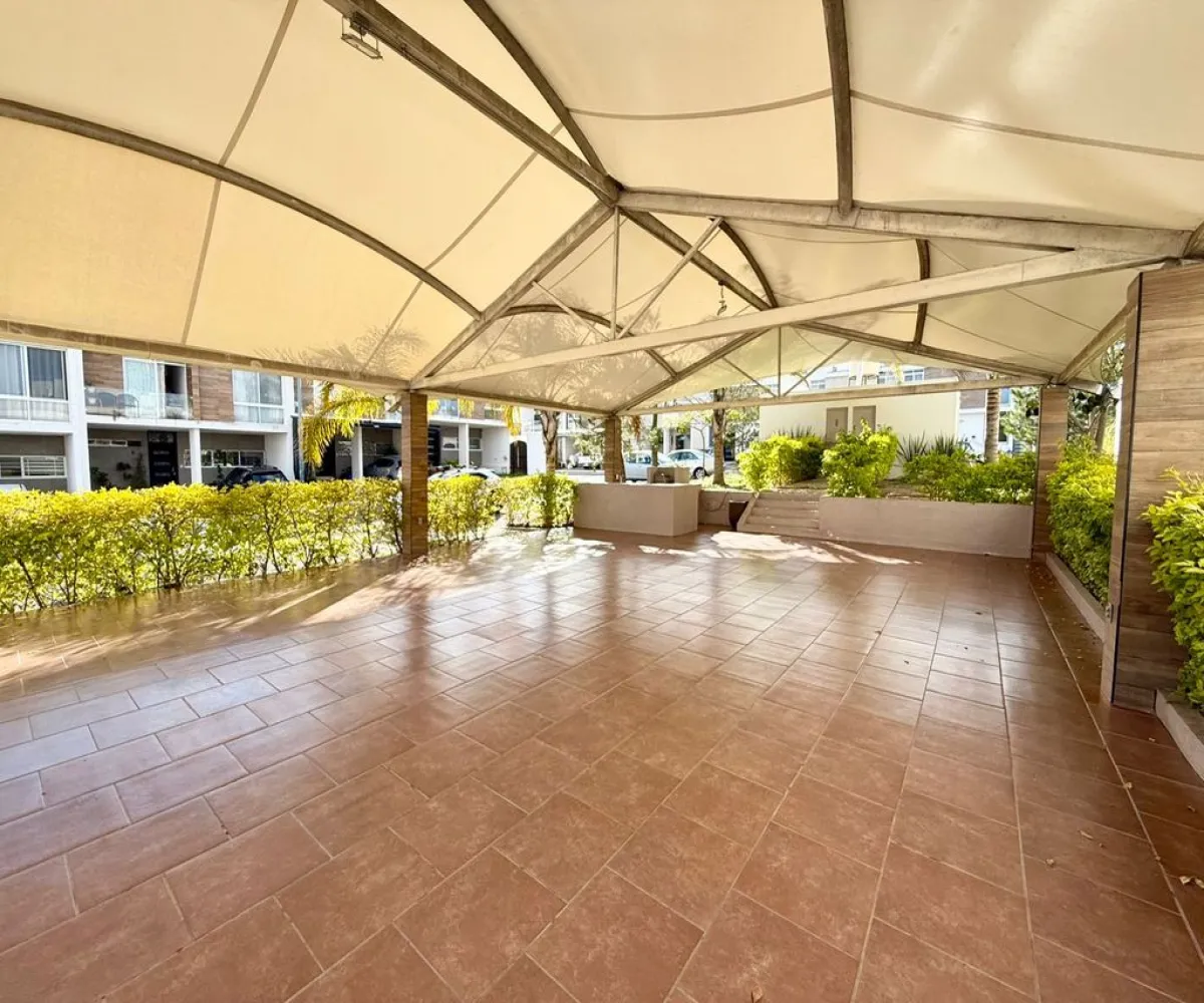 Casa En Venta,Luna Bosque,Calle Privada Bambu 1607, Zapopan, Jalisco 45066, 3 Habitaciones,2 Baños,Calle Privada Bambu,2,p65e2P3