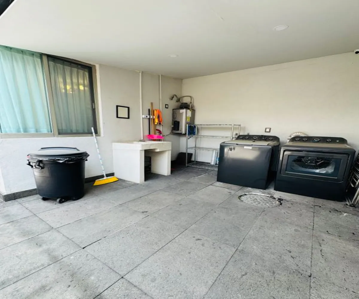 Casa En Venta,Fracc El Fortin,Avenida Monte Verde 3057, Zapopan, Jalisco 45066, 3 Habitaciones,2 Baños,Avenida Monte Verde,2,pEqy5Mk