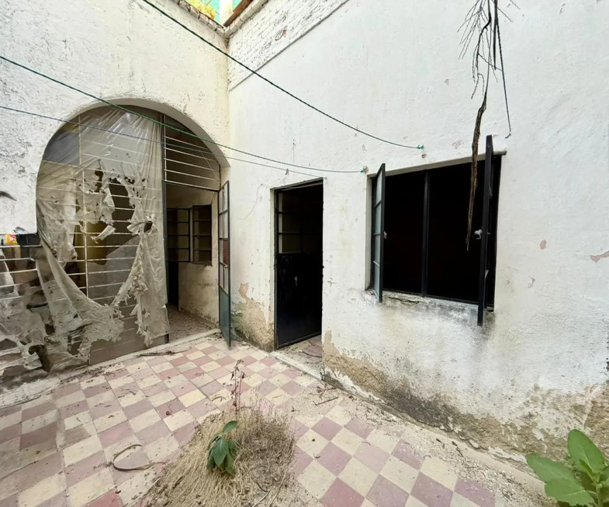 Casa En Venta,Zona Centro,Calle Pavo 323, Guadalajara, Jalisco 44100, 7 Habitaciones,3 Baños,Calle Pavo,2,pScawlX