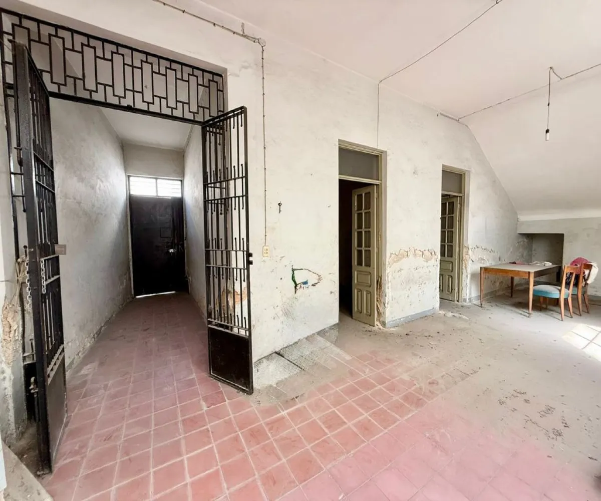 Casa En Venta,Zona Centro,Calle Pavo 323, Guadalajara, Jalisco 44100, 7 Habitaciones,3 Baños,Calle Pavo,2,pScawlX