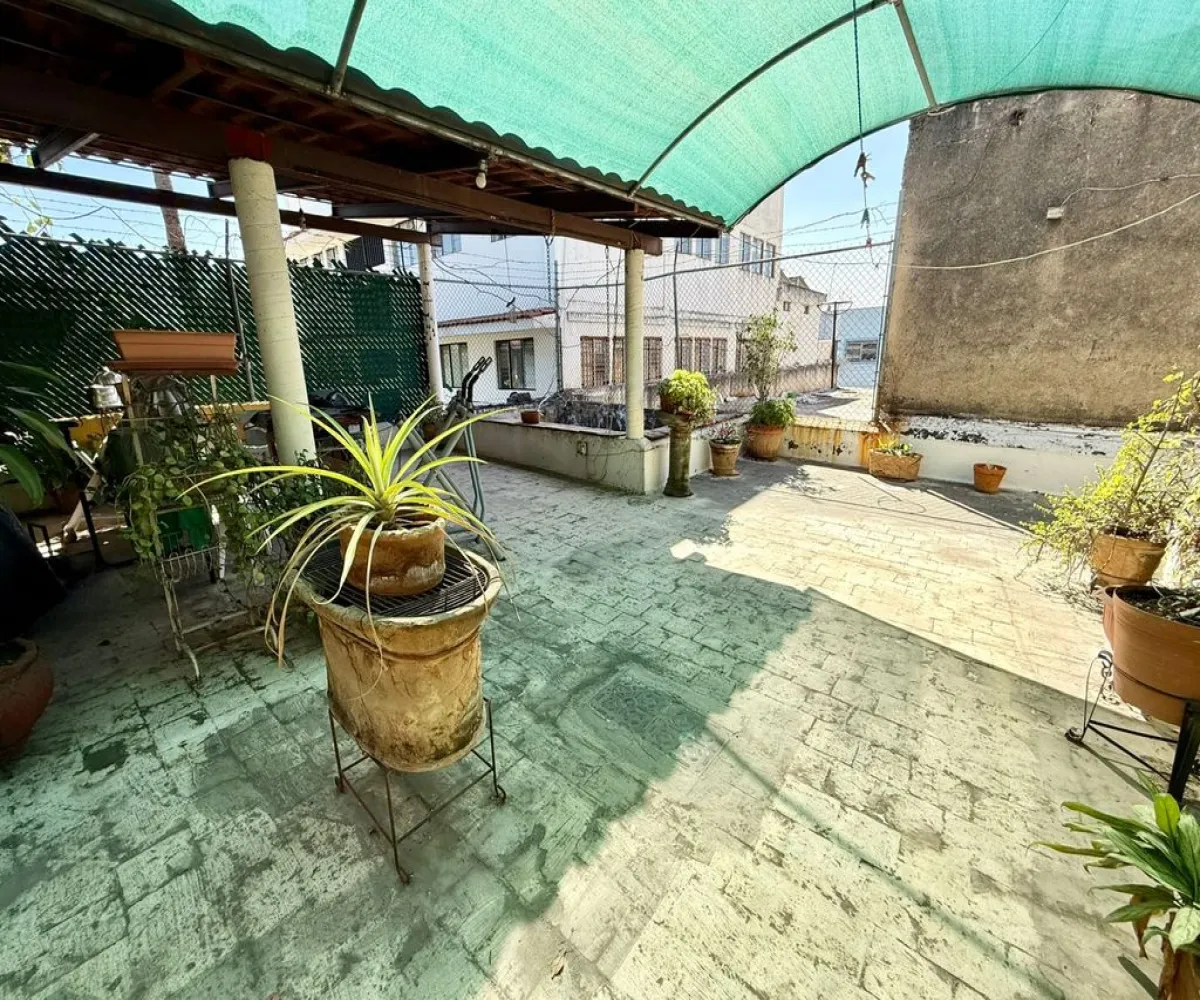 Casa En Venta,Zona Centro,Calle Pavo 323, Guadalajara, Jalisco 44100, 7 Habitaciones,3 Baños,Calle Pavo,2,pScawlX