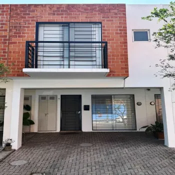 Casa En Venta,San Carlos,Calle Nicolás Bravo S/N, Guadalajara, Jalisco 44460, 2 Habitaciones,2 Baños,Calle Nicolás Bravo,2,p4iw77w