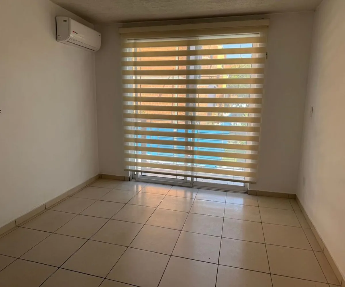 Casa En Venta,San Carlos,Calle Nicolás Bravo S/N, Guadalajara, Jalisco 44460, 2 Habitaciones,2 Baños,Calle Nicolás Bravo,2,p4iw77w