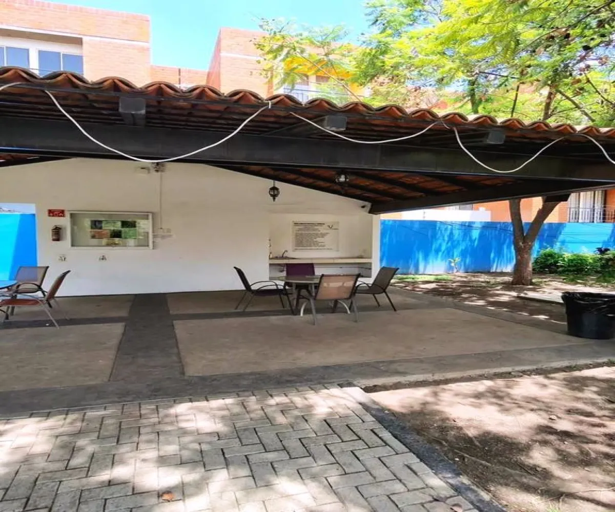 Casa En Venta,San Carlos,Calle Nicolás Bravo S/N, Guadalajara, Jalisco 44460, 2 Habitaciones,2 Baños,Calle Nicolás Bravo,2,p4iw77w
