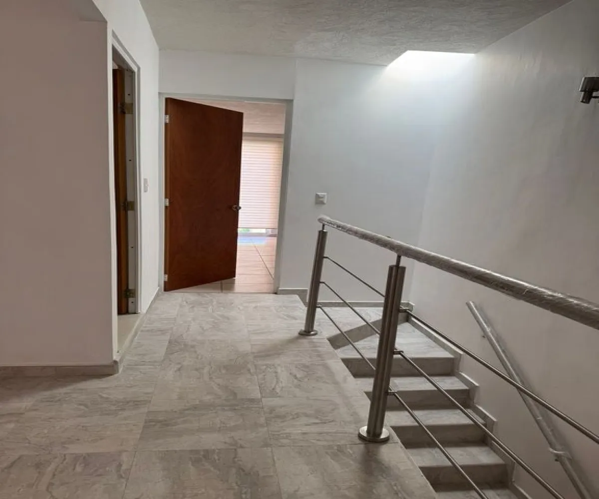 Casa En Venta,San Carlos,Calle Nicolás Bravo S/N, Guadalajara, Jalisco 44460, 2 Habitaciones,2 Baños,Calle Nicolás Bravo,2,p4iw77w