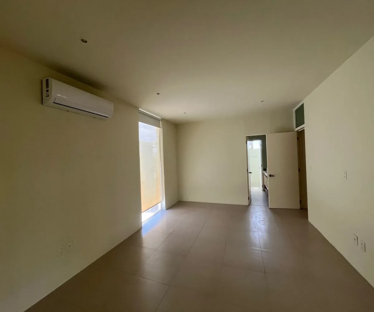 Casa En Renta,Los Gavilanes,avenida López Mateos Sur 7000 289, Tlajomulco de Zúñiga, Jalisco 45645, 3 Habitaciones,4 Baños,avenida López Mateos Sur ,1,pYVFyUj