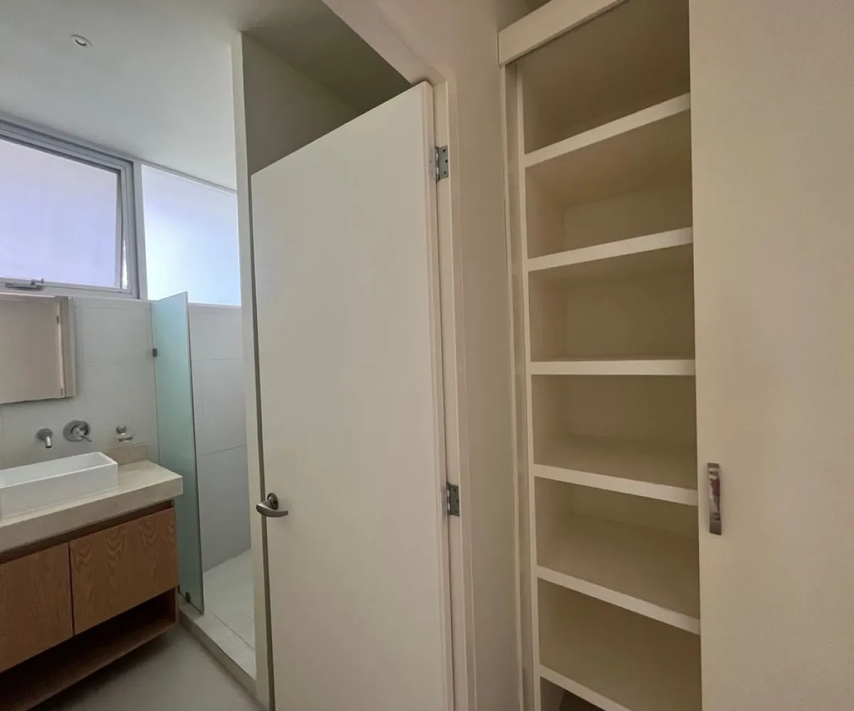 Casa En Renta,Los Gavilanes,avenida López Mateos Sur 7000 289, Tlajomulco de Zúñiga, Jalisco 45645, 3 Habitaciones,4 Baños,avenida López Mateos Sur ,1,pYVFyUj