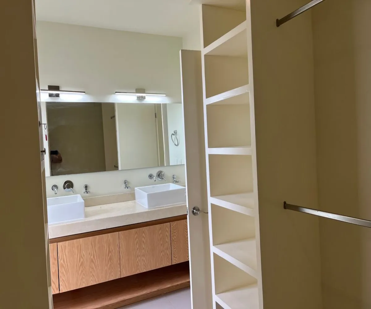 Casa En Renta,Los Gavilanes,avenida López Mateos Sur 7000 289, Tlajomulco de Zúñiga, Jalisco 45645, 3 Habitaciones,4 Baños,avenida López Mateos Sur ,1,pYVFyUj