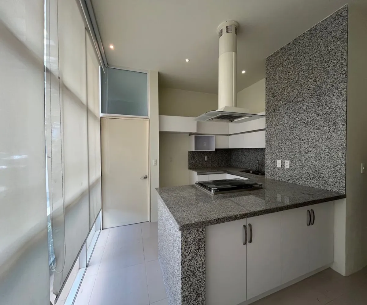 Casa En Renta,Los Gavilanes,avenida López Mateos Sur 7000 289, Tlajomulco de Zúñiga, Jalisco 45645, 3 Habitaciones,4 Baños,avenida López Mateos Sur ,1,pYVFyUj