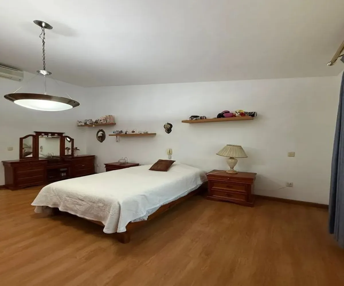 Casa En Venta,Puerta de Hierro,Vereda del Halcón S/N, Zapopan, Jalisco 45116, 3 Habitaciones,4 Baños,Vereda del Halcón,2,pJ2YxE6