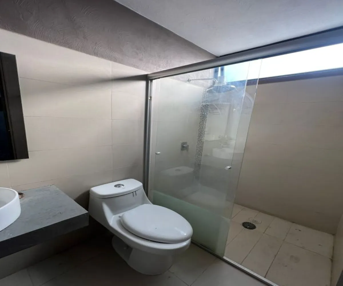 Casa En Venta,Mariano Otero,Privada Mariano Otero 3815, Zapopan, Jalisco 45067, 4 Habitaciones,3 Baños,Privada Mariano Otero,1,pIyW3Gb