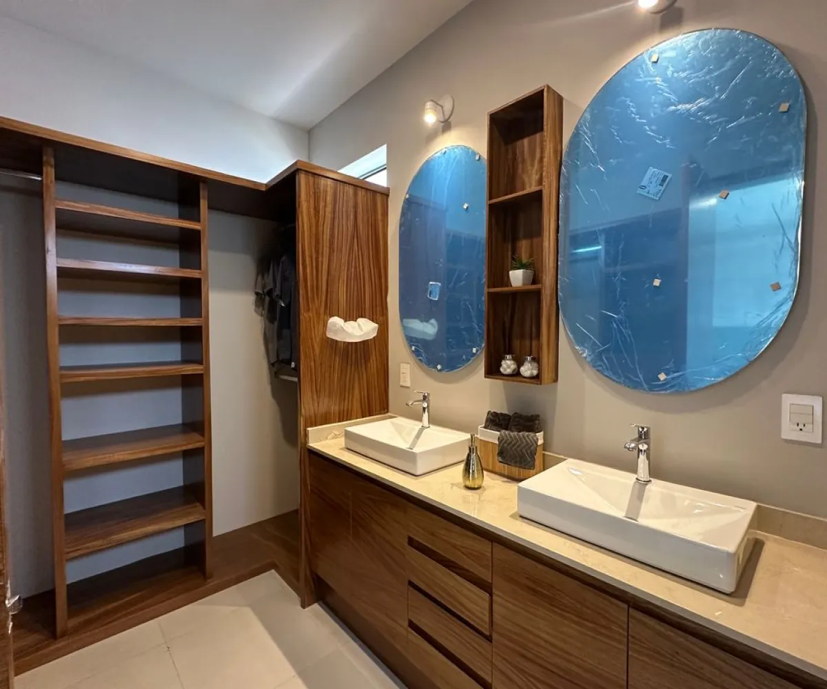 Casa En Venta,Parques Vallarta,Paseo del Norte 3322 108, Zapopan, Jalisco 45134, 4 Habitaciones,3 Baños,Paseo del Norte,3,pTdD7WK