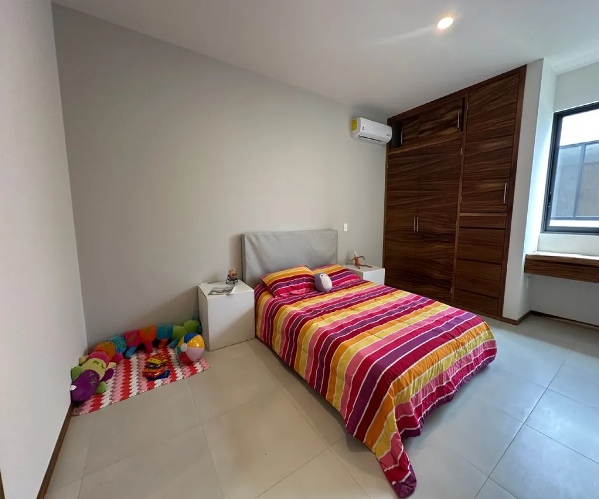 Casa En Venta,Parques Vallarta,Paseo del Norte 3322 108, Zapopan, Jalisco 45134, 4 Habitaciones,3 Baños,Paseo del Norte,3,pTdD7WK