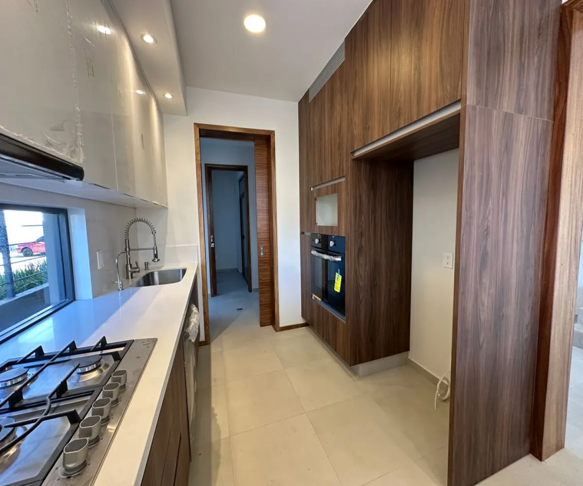 Casa En Venta,Parques Vallarta,Paseo del Norte 3322 108, Zapopan, Jalisco 45134, 4 Habitaciones,3 Baños,Paseo del Norte,3,pTdD7WK