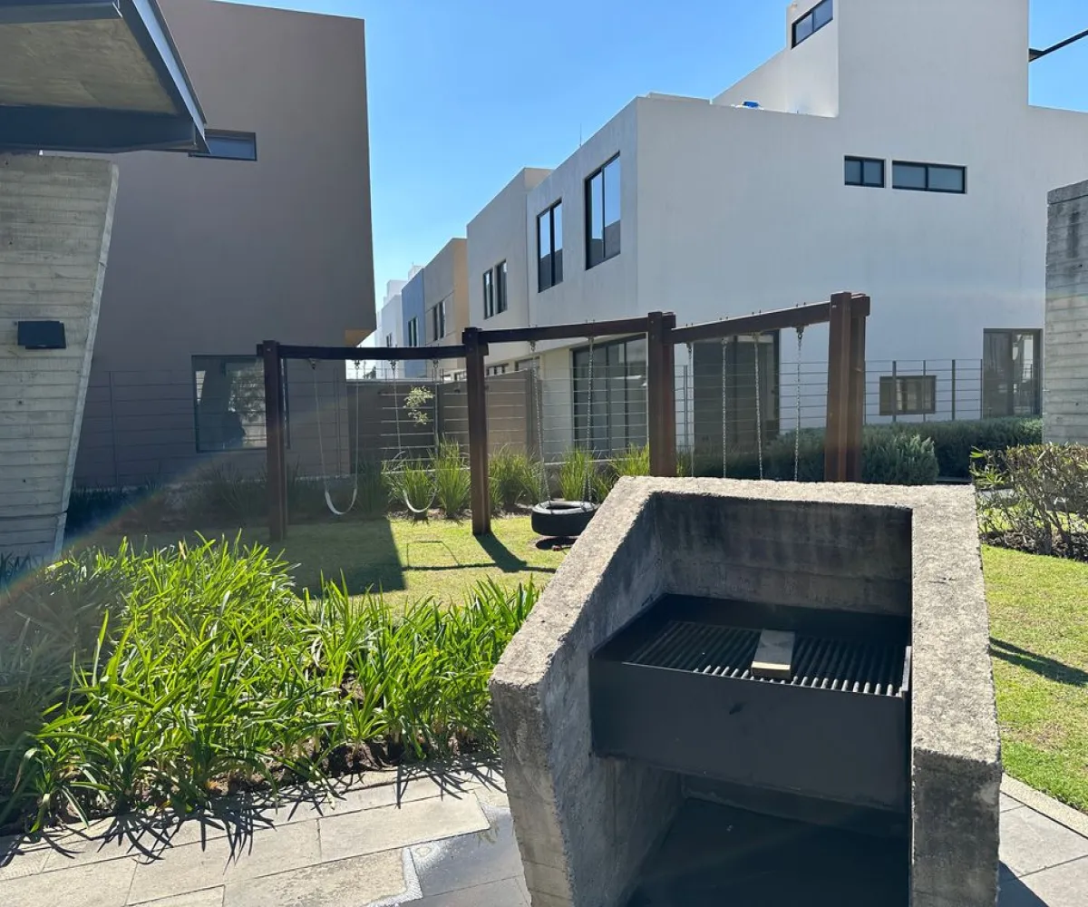 Casa En Venta,Parques Vallarta,Paseo del Norte 3322 108, Zapopan, Jalisco 45134, 4 Habitaciones,3 Baños,Paseo del Norte,3,pTdD7WK