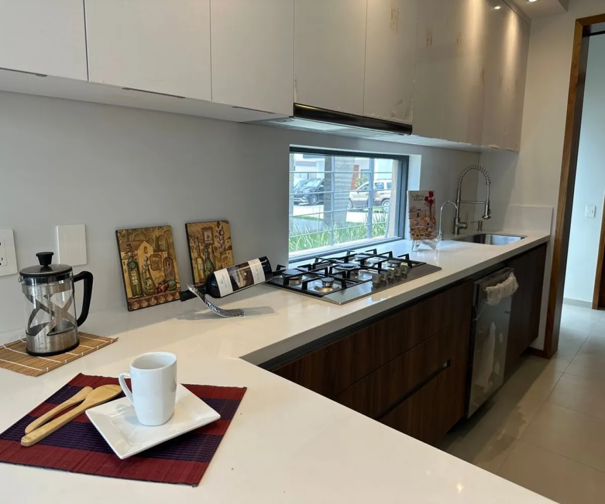 Casa En Venta,Parques Vallarta,Paseo del Norte 3322 108, Zapopan, Jalisco 45134, 4 Habitaciones,3 Baños,Paseo del Norte,3,pTdD7WK