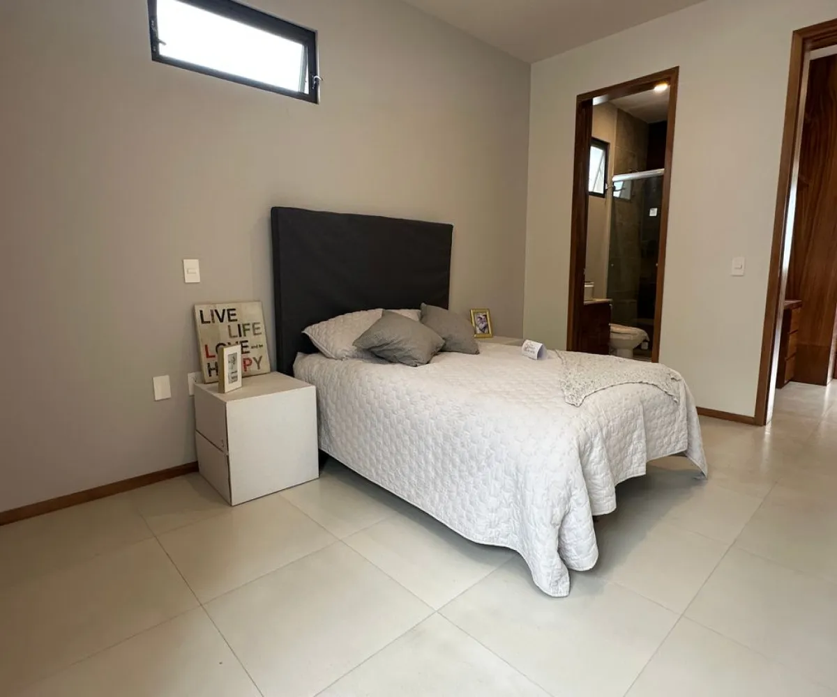 Casa En Venta,Parques Vallarta,Paseo del Norte 3322 108, Zapopan, Jalisco 45134, 4 Habitaciones,3 Baños,Paseo del Norte,3,pTdD7WK