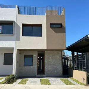 Casa En Venta,Parques Vallarta,Paseo del Norte 3322 108, Zapopan, Jalisco 45134, 4 Habitaciones,3 Baños,Paseo del Norte,3,pTdD7WK