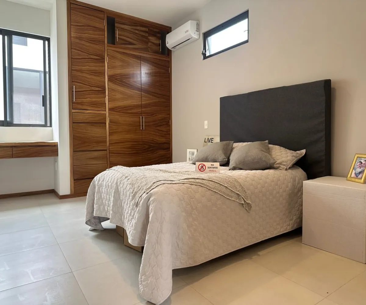 Casa En Venta,Parques Vallarta,Paseo del Norte 3322 108, Zapopan, Jalisco 45134, 4 Habitaciones,3 Baños,Paseo del Norte,3,pTdD7WK